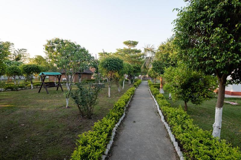 วี รีสอร์ต อัปวาน กลครห์ Hotel Kalagarh ภายนอก รูปภาพ