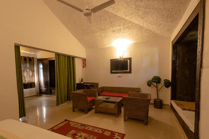 วี รีสอร์ต อัปวาน กลครห์ Hotel Kalagarh ภายนอก รูปภาพ