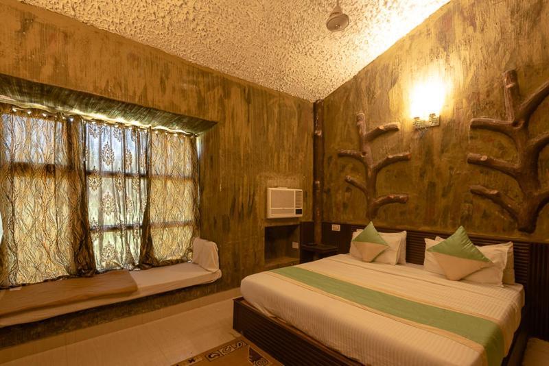 วี รีสอร์ต อัปวาน กลครห์ Hotel Kalagarh ภายนอก รูปภาพ